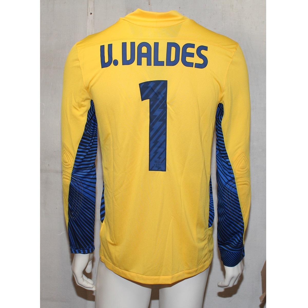 Nike Team Jersey        Valdes  -